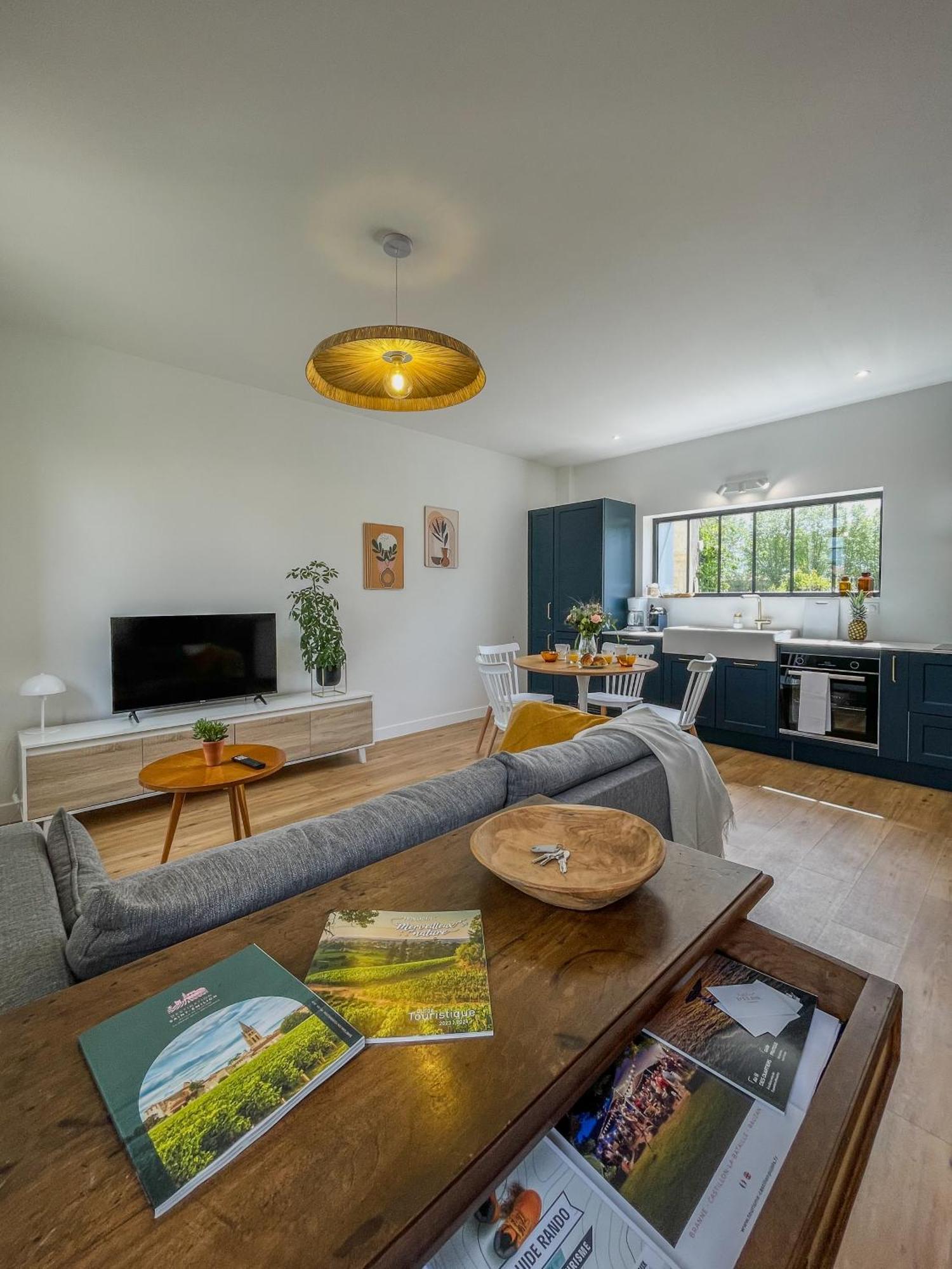 Maison Cosy Avec Vue Sur Les Vignes. Libourne Exterior foto
